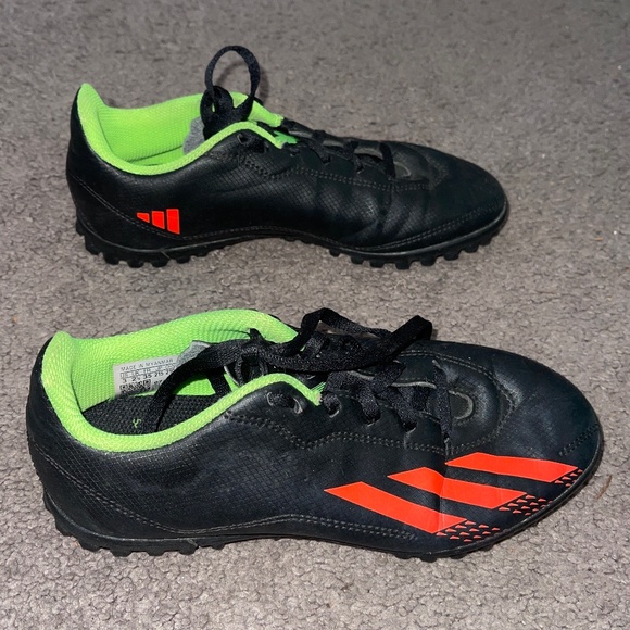 Adidas speedportal turf soccer shoes - Picture 3 of 7